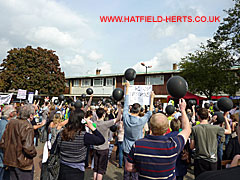 The crowd gets ready for the balloon release