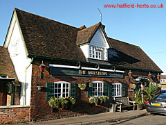 The Wrestlers, Great North Road - brick, cottage-like appearance