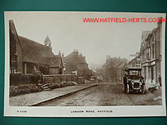 monochrome postcard view of London Road